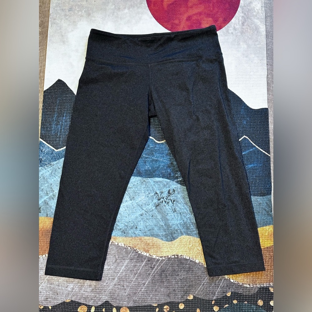 Lululemon cropped leggings